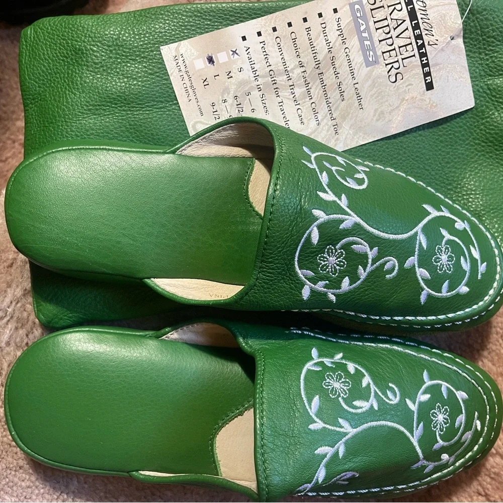 Women’s ALL LEATHER Travel slippers SMALL w/travel case - Picture 4 of 7